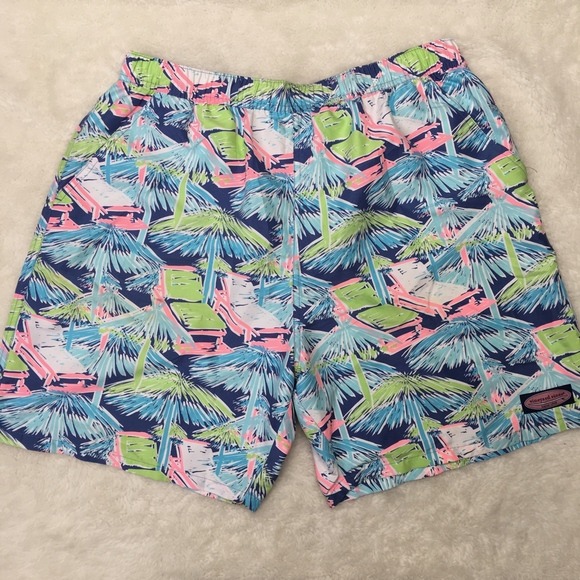 vineyard vines mens swim shorts